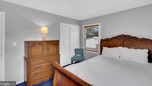 85 Colleen Cir, Trenton NJ 08638-1724 exterior