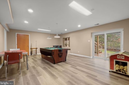 9757 Polished Stone, Columbia MD 21046-2802 exterior