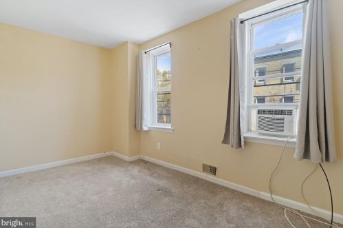 1239 6 St, Philadelphia PA 19140-4561 exterior