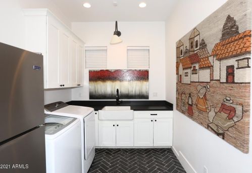 4535 39 St, Phoenix AZ 85008-3018 exterior