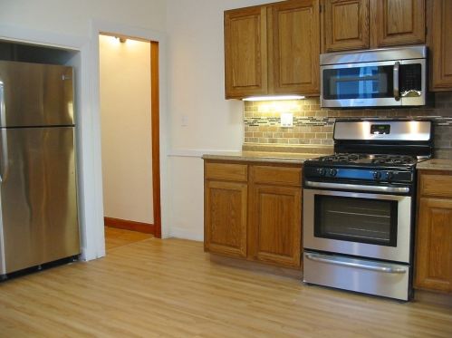 339 Waltham St, Newton MA 02465-1730 exterior