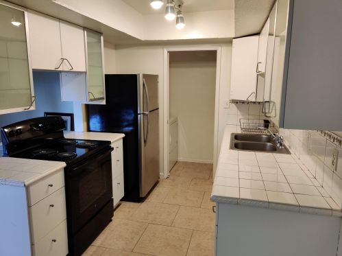 3223 Echo Ln, Phoenix, AZ 85051-5917