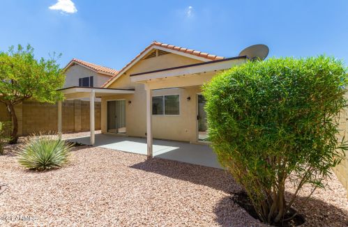 1338 Angela Dr, Phoenix AZ 85032-2348 exterior