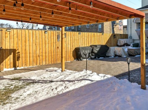 2614 Oak Park Ave, Forest View IL 60402-2533 exterior