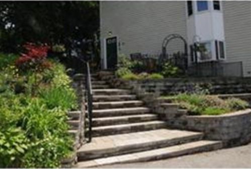 23 Bliss St, Fall River, MA 02720-4227