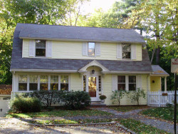 93 Forest St, Newton, MA 02461-1443