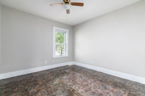 21 Whipple St, Worcester MA 01607-1339 exterior