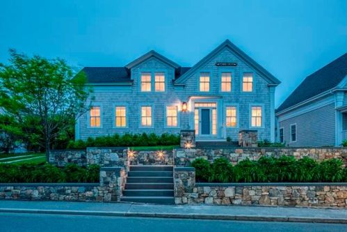 173 Main St, Chatham MA  02633-2421 exterior