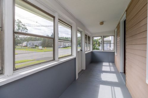 43 River Rd, Agawam MA  01001-2811 exterior