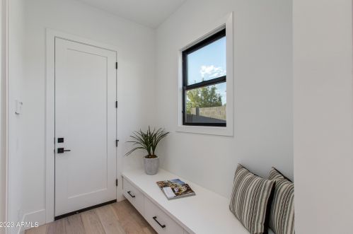 4007 34th St, Phoenix AZ  85040-1820 exterior