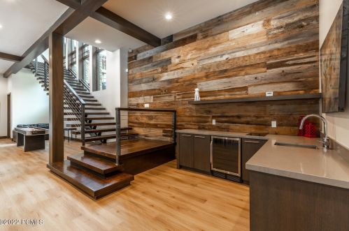 215 White Pne Cyn Rd, Park City UT 84060-6514 exterior