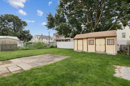 44 Florence St, Everett MA 02149-4841 exterior