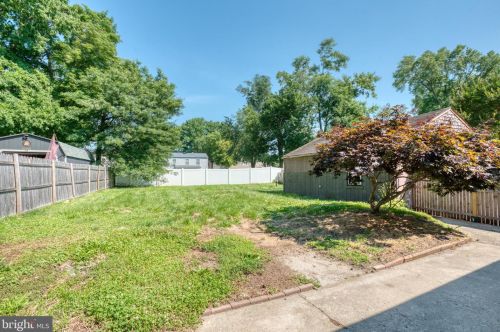 746 Carter Ave, West Deptford NJ  08096-1468 exterior