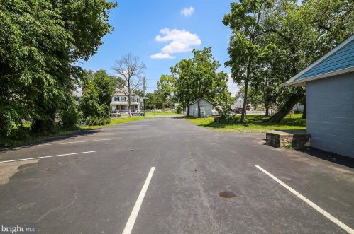 665 Broad St, West Deptford NJ 08096-1055 exterior