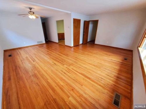 20 Midland Ave, Kearny NJ 07032-2783 exterior