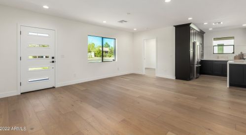 1253 Cambridge Ave, Phoenix AZ  85006-1102 exterior