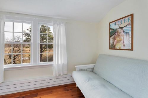 360 Windjammer Ln, Eastham MA 02642-3436 exterior