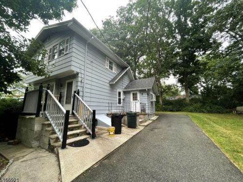 41 Sunset Rd, Skyline Lakes NJ  07456-2127 exterior