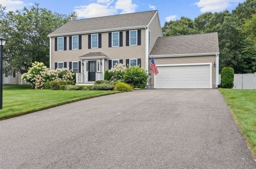 11 Ryans Way, Plymouth, MA 02360-8106