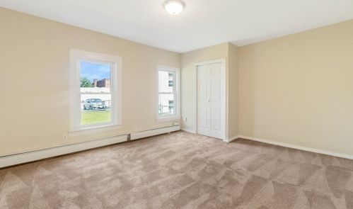 20 Pine St, Royalston MA  01331-2823 exterior