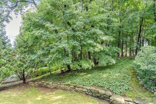 25 Hunnewell Ave, Newton MA 02458-2214 exterior