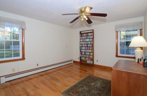 25 Hope Rd, Hingham MA 02043-3465 exterior