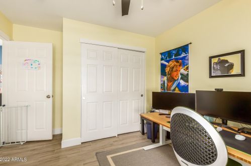 13214 40 Pl, Phoenix AZ 85050-7229 exterior