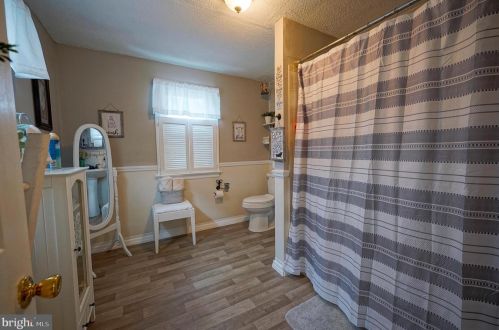 61 Barber Ave, West Deptford NJ 08096-2832 exterior