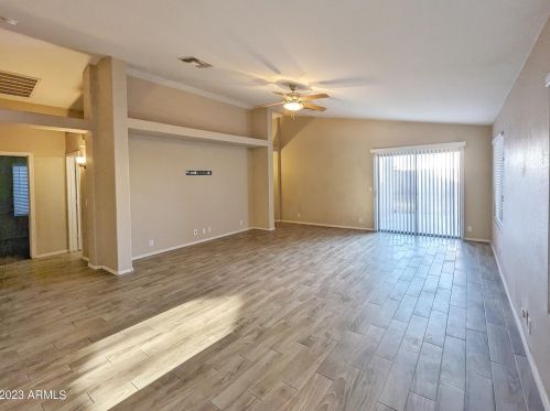 21841 33rd Ave, Phoenix AZ  85027-1663 exterior