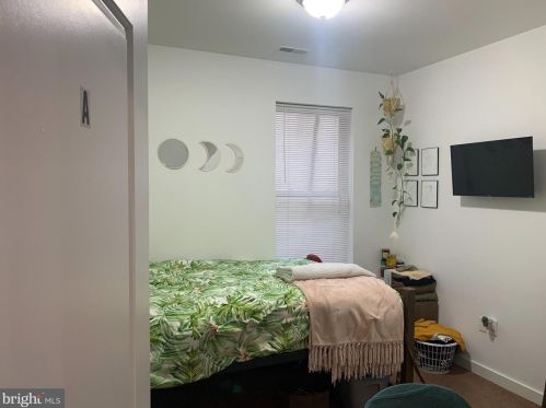 1536 Carlisle St, Philadelphia, PA 19121-4315