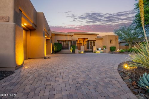 22843 54th St, Phoenix AZ  85054-7199 exterior