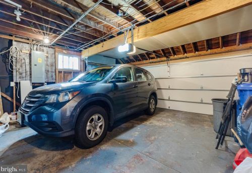 237 Elm Ave, West Deptford NJ 08051-1506 exterior