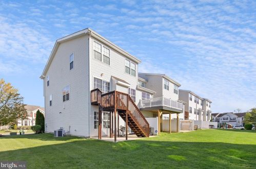 1000 Buckingham Dr, West Deptford, NJ 08086-3812