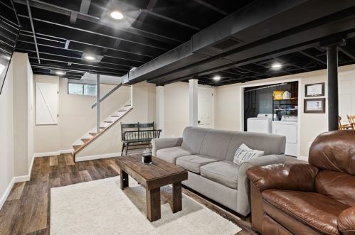 42 Hewitt Ave, Taunton MA  02780-2177 exterior