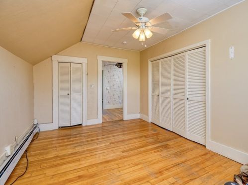 34 Mountain St, Worcester MA  01606-1412 exterior