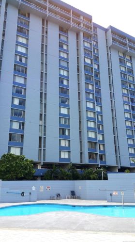 3045 Ala Napuaa Pl, Honolulu HI  96818-2792 exterior