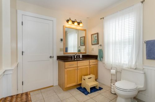 118 Messinger St, Canton MA 02021-3947 exterior