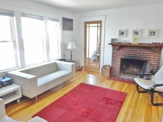 66 Maplewood St, Watertown MA  02472-3505 exterior