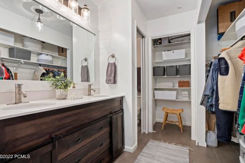 3036 Fawn Dr, Park City UT 84098-5368 exterior