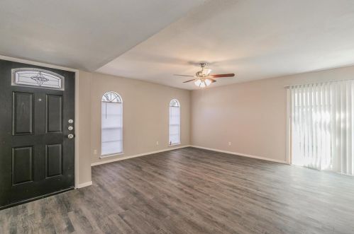 1514 Deepwood Dr, Garland TX  75040-5384 exterior