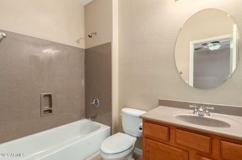 2128 Bowker St, Phoenix AZ 85040-3480 exterior