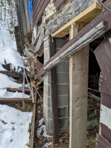 240 Norwich Lk, Montgomery, MA 01050-9625