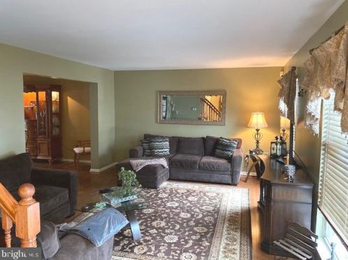 112 Talon Ln, West Deptford NJ 08093-2322 exterior