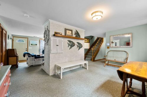 15 Highland Rd, Eastham MA 02642-3302 exterior