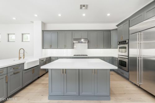 23217 39th Ter, Phoenix AZ  85050-5412 exterior