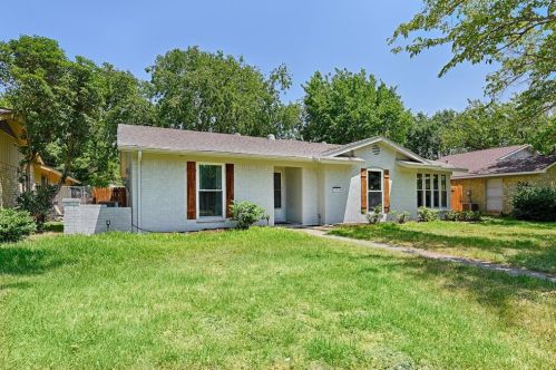 1905 Vail Dr, Garland TX  75044-6755 exterior