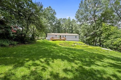 3 Leland Hill Rd, Sutton MA  01590-3852 exterior