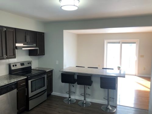 9 Gediminas St, Worcester, MA 01610-2007