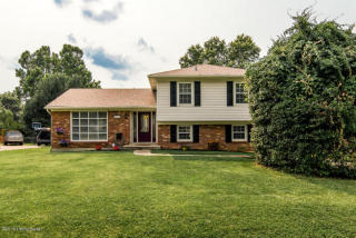 8108 Cortland Dr, Louisville, KY 40228-2246