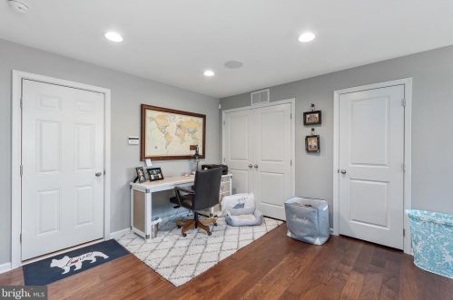 424 Dogwood Dr, West Deptford, NJ 08096-5559